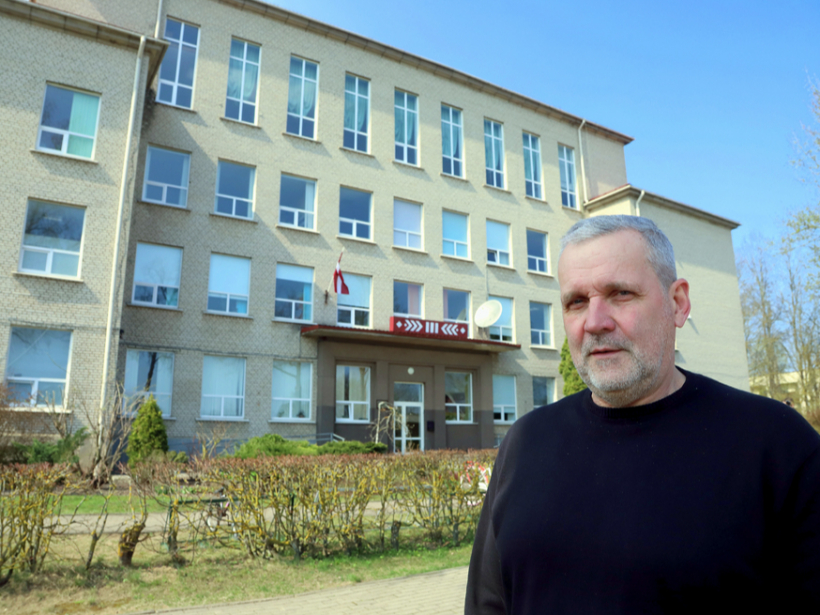 Varakļānu vidusskolas direktors Juris Daleckis.
