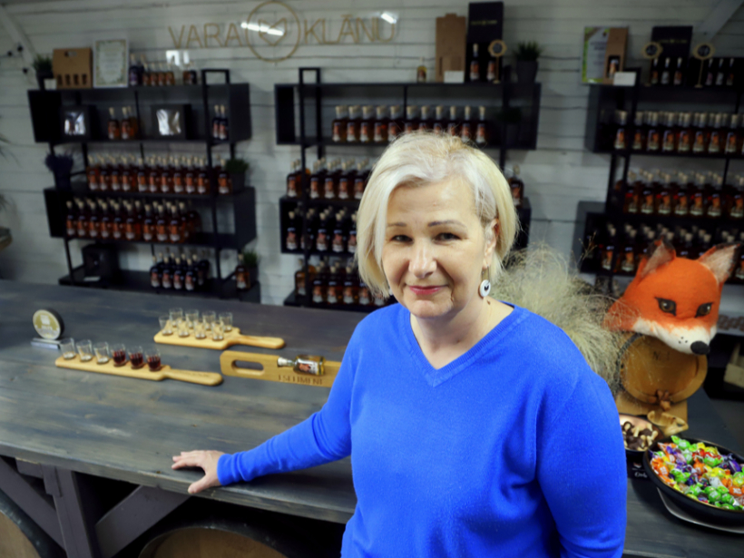 Ģimenes uzņēmuma SIA "BROVAR" saimniece Agnese Broka aicina izbaudīt ražoto produkciju.