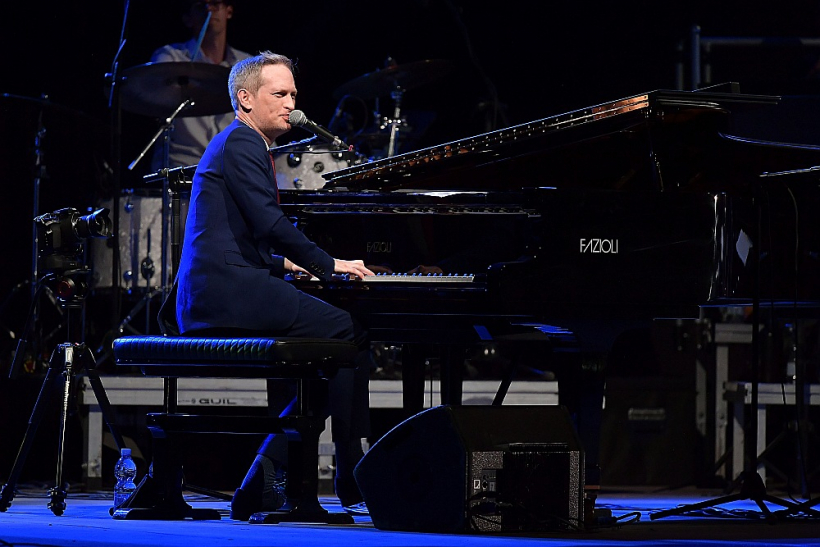 Britu džeza vokālists, pianists un komponists Entonijs Strongs sestdien, 7. jūnijā, Dzintaru koncertzālē kopā ar Latvijas Radio bigbendu atklās "Rīgas festivālu".