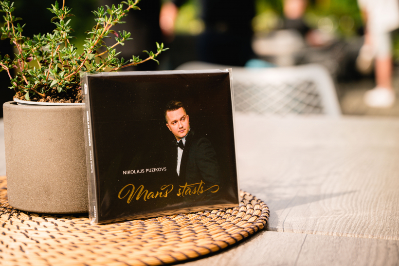 Nikolajs Puzikovs prezentē jaunu albumu.