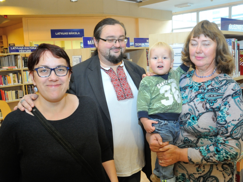 Ģimene vienmēr Ilgas un mazdēliņu Ventu "Ragana bez diploma" atvēršanas svētkos pirms pāris gadiem.