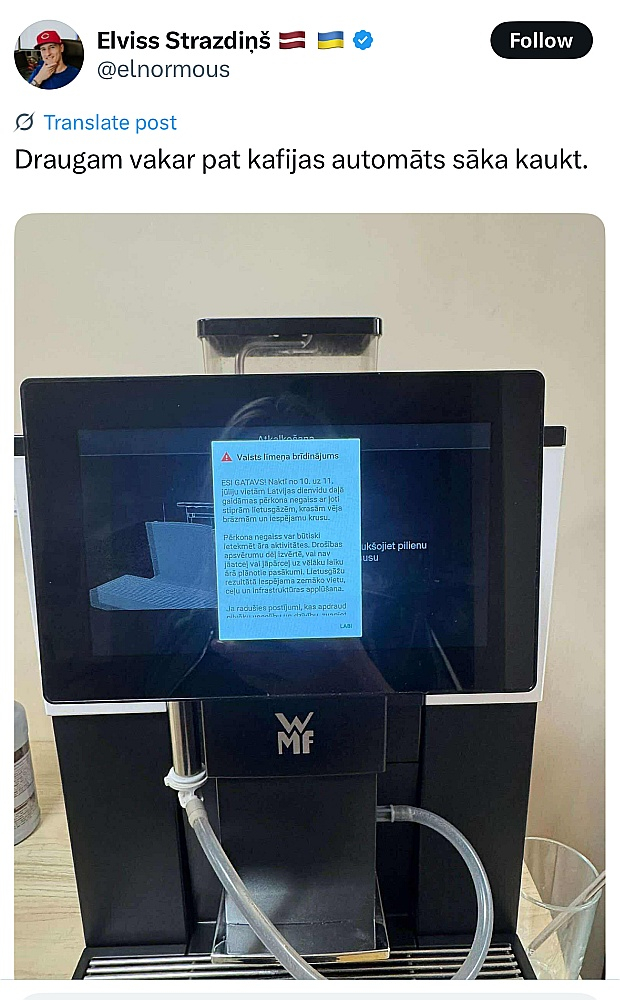 Sociālajos tīklos parādījās arī vairākas bildes, kur redzams ka šūnu apraides paziņojumi pienākuši ne vien uz mobilajiem tālruņiem, bet uz kafijas automātiem. Tas neesot nekas neparasts – tā var notikt arī ar citām ierīcēm, kurās iebūvēts mobilo sakaru modelis.
