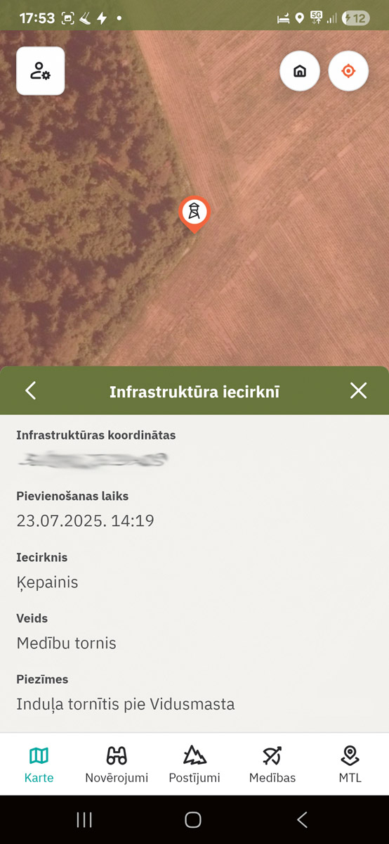Uzspiežot uz objekta, var redzēt ar to saistīto informāciju.