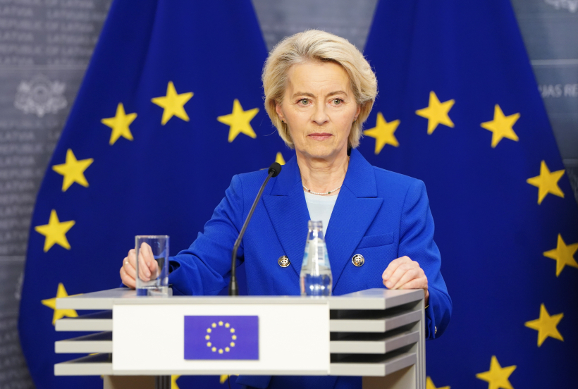 Eiropas Komisijas priekšsēdētāja Urzula fon der Leiena piedalās preses konferencē pēc tikšanās ar Ministru prezidenti Ministru kabinetā.