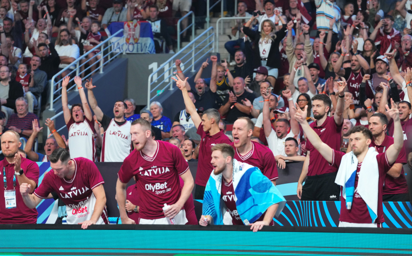 Latvijas basketbola izlases soliņš.