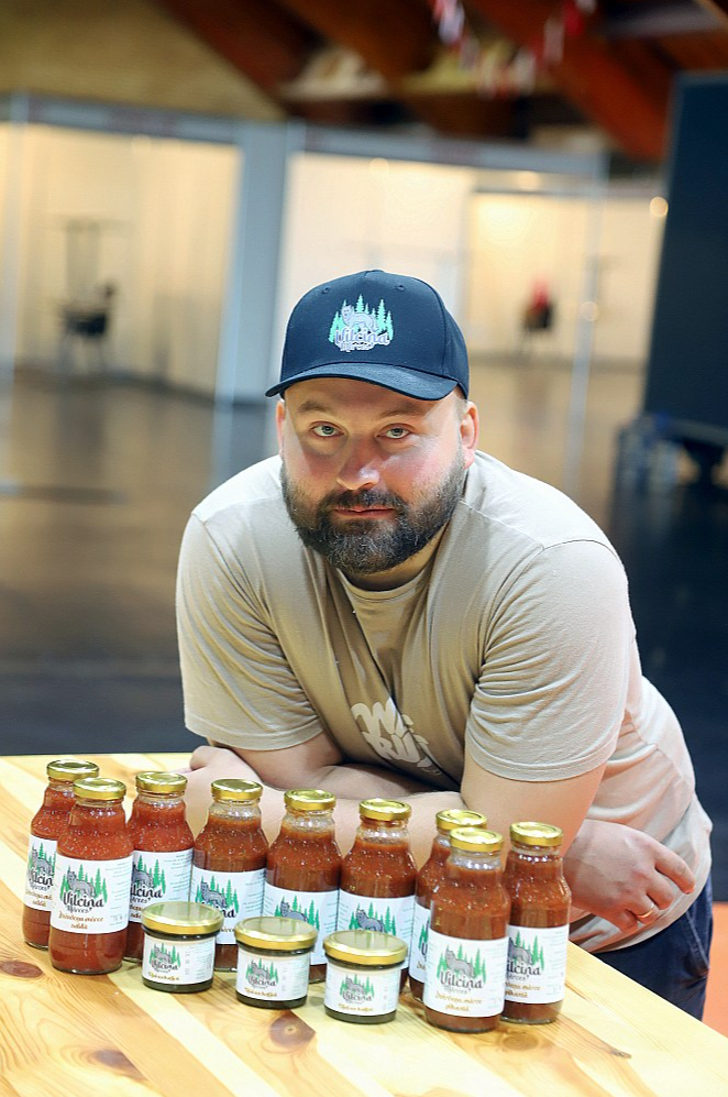 Gatis Vilciņš mērču ražošanu uzsācis tikai pirms gada, šī ir arī viņa debija izstādē "Riga Food".