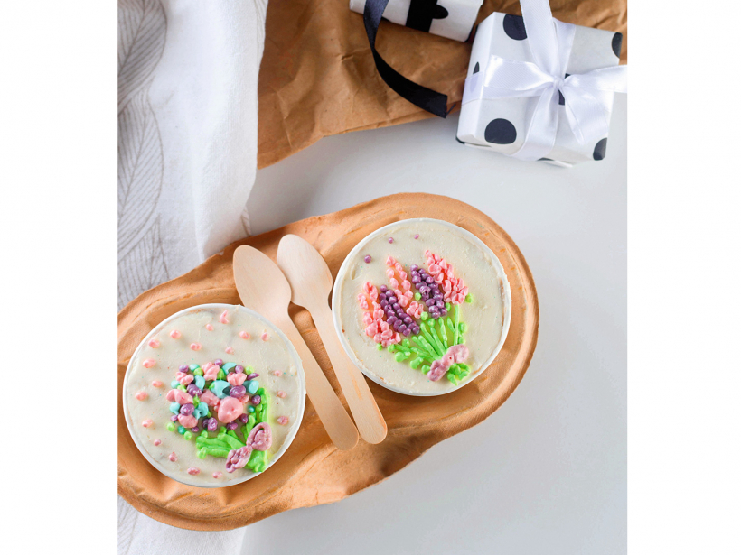 Vaniļas bento ar sviesta krēmu.