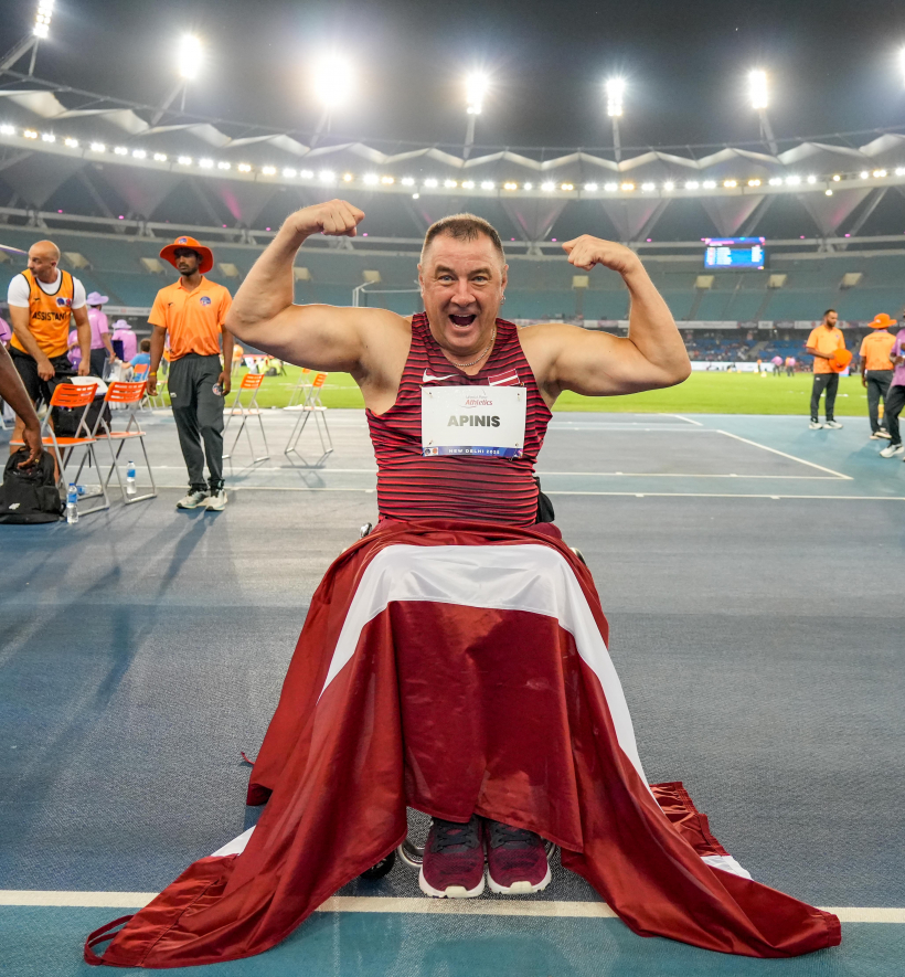 Paralimpietis Aigars Apinis izcīna zelta medaļu Pasaules čempionātā paravieglatlētikā.