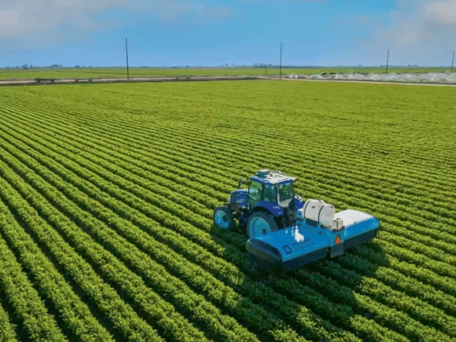 "Verdant Robotics" augstas precizitātes smidzinātājs. 