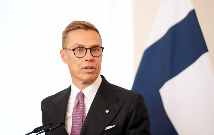 Somijas prezidents Aleksandrs Stubs piedalās preses konferencē pēc tikšanās ar Latvijas prezidentu Rīgas pilī.