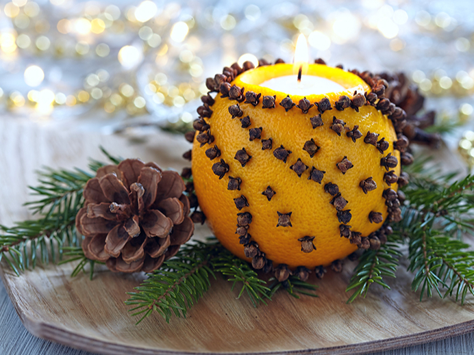 Apelsīns un krustnagliņas.