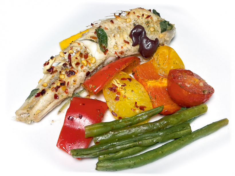 Gatavs! Pasniedz ar līdzās ceptajiem dārzeņiem.