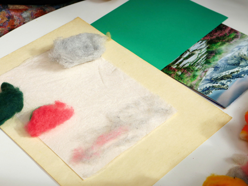 Kārto vilnas kārsumus.