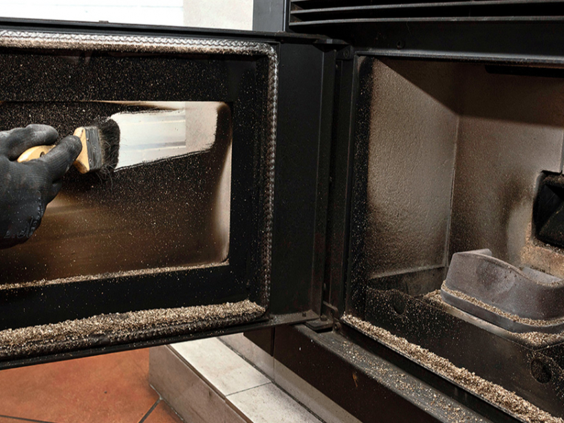 Katlu efektivitāti uzlabo regulāra sildvirsmu tīrīšana.