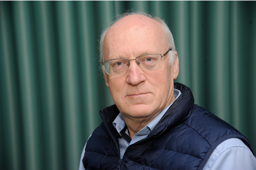 Latvijas Atjaunīgās enerģijas alianses valdes priekšsēdētājs Alnis Bāliņš: "Gads pēc atslēgšanās no BRELL bijis veiksmīgs, tomēr iezīmējis arī nākotnē risināmas problēmas – nepieciešami papildu starpsavienojumi, papildu ģenerējošās jaudas un zemākas tīkla balansēšanas izmaksas."