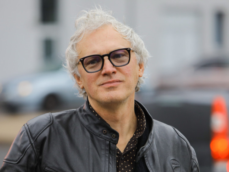 Televīzijas raidījuma “Zebra” vadītājs Pauls Timrots.