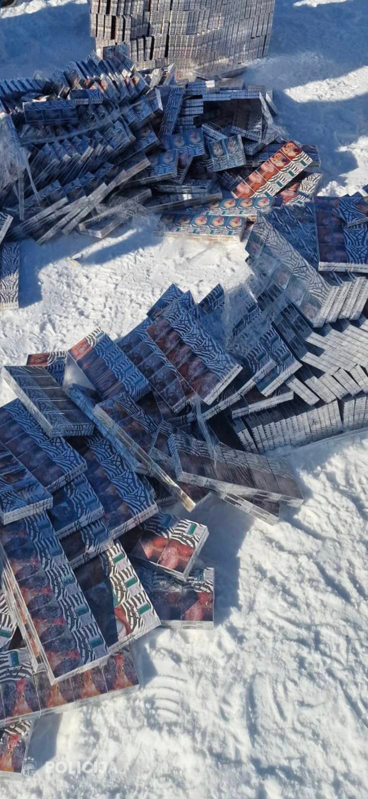 Latgalē atklāj cigarešu kontrabandu.