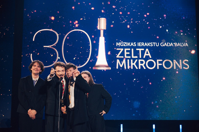 Emilija tika godināta par labāko debijas albumu "Tintes stāsts".