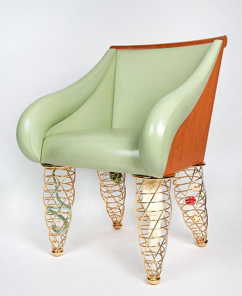 Sylvain Dubuisson (1946). "Suite ingénue". Klubkrēsls. 1991. Krāsota āda, tērauds. "Mobilier national" kolekcija.