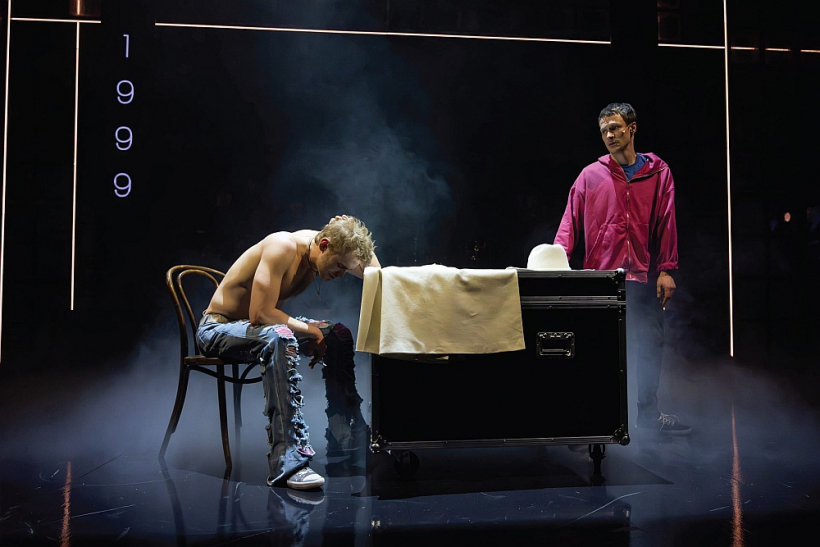 No kreisās: Valts Skuja (Freimanis) un Rolands Beķeris.