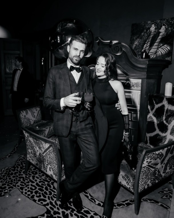 Aivis Ceriņš ar savu partneri.