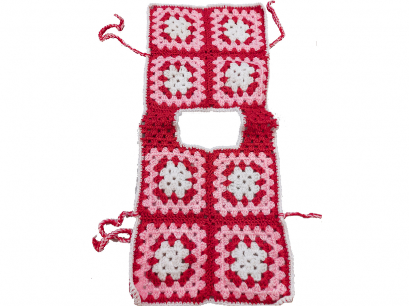 Tamborēta vestīte.