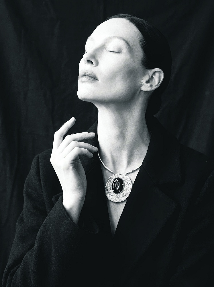 Māris Šustiņš, "Bez nosaukuma". Kaklarota. 2026. Autora īpašums.