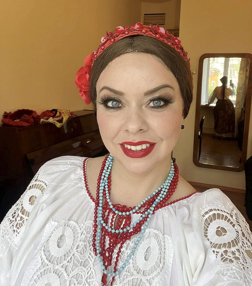 Olha Matušenko: "Kad atskan gaisa trauksmes signāls, izrāde beidzas, visi dodas uz patvertni, lai nogaidītu."