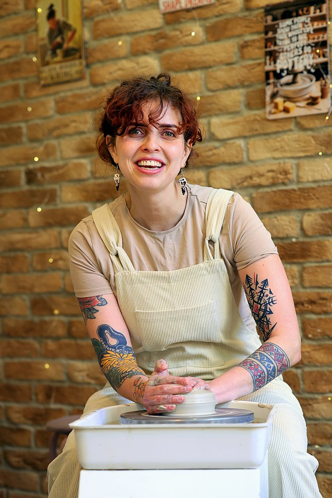 Ukraiņu māksliniece Polina Krasavina.