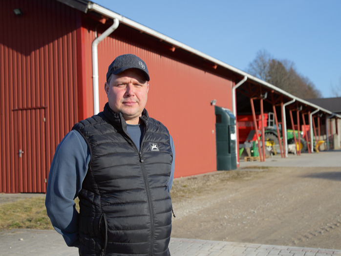 ZS "Rožkalni" agronoms Gatis Pētersons: "Mūsu eksperimenti, salīdzinājumi saimniecības vieglajā augsnē sešu gadu garumā rāda, ka visefektīvākā augsnes apstrādes tehnoloģija ir tradicionālā aršana."