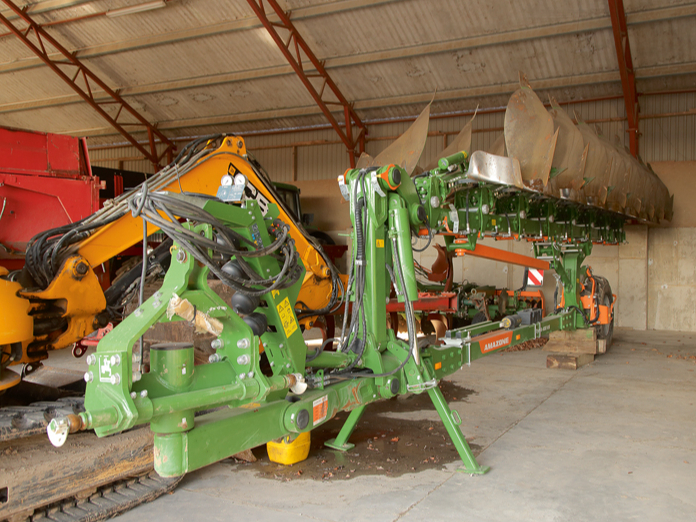 Saimniecībā jābūt arklam. Daudzu saimnieku pieredze rāda, ka līdztekus augsnes minimālās apstrādes tehnoloģijai periodiski vajadzīga arī tradicionālā aršana.