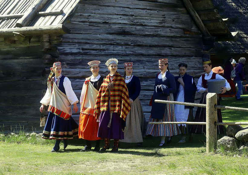 Norisē "Viena diena mūsmājās" Brīvdabas muzejā satiekas pagātne un tagadne, senais kultūras mantojums un mūsdienu cilvēks.