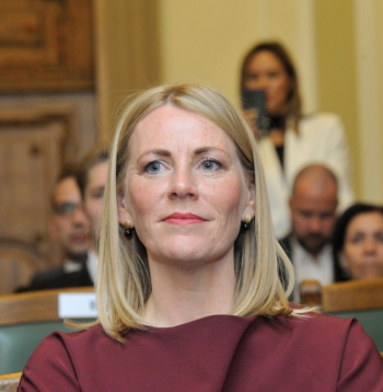 Elīna Pinto.