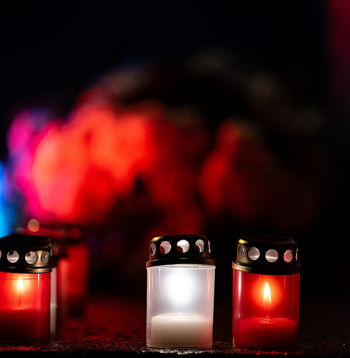 Godinot karavīrus, svecītes Lāčplēša dienā tiks degtas gan Brāļu kapos, gan pie Rīgas pils, gan daudzās citās vietās.