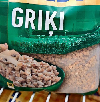 Piecu veikalu konkurencē zemākā cena atpazīstama zīmola Lietuvas izcelsmes griķiem.