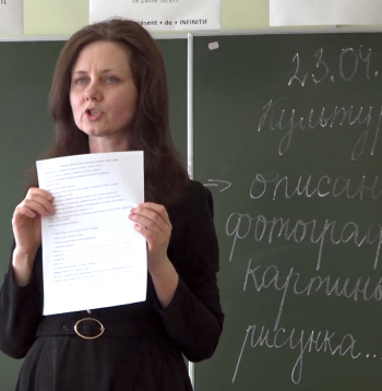 Krievu valodas stundas Latvijas skolās vēl notiek pēc ierastā saraksta. Bet drīzumā viss varētu mainīties. Vai tas tā notiks, ir atkarīgs no pašiem skolēniem un viņu vecākiem.