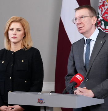 Valsts prezidents Edgars Rinkēvičs un Ministru prezidente Evika Siliņa.