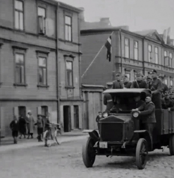 Aizsargu patruļa Rīgā 1934. gada 16. maijā.