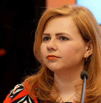 Klimata un enerģētikas ministrijas valsts sekretāres vietniece enerģētikas jautājumos Līga Rozentāle: "Starptautiskās Enerģētikas aģentūras sniegtās rekomendācijas sakrīt ar Latvijas prioritātēm enerģētikas jomā, kas apliecina, ka Latvija gatava kļūt par IAE dalībvalsti. IEA ir pieejami ekskluzīvi jaunākie enerģētikas nozaru tendenču, prognožu dati, padziļināti pētījumi, kurus varēsim izmantot Latvijas vajadzībām, gatavojot nacionālo enerģētikas politiku."