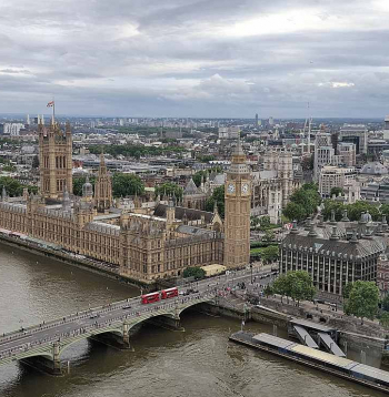 Londona.