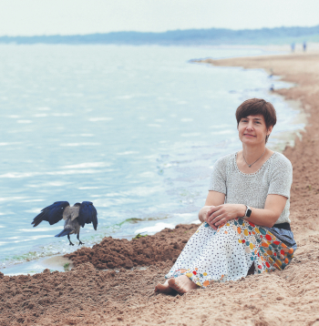 Domājot, kā uzlabot jūras vides stāvokli, Latvijas Hidroekoloģijas institūta vadošā pētniece Anda Ikauniece ir aizrāvusies ar reģeneratīvās kultivēšanas jeb sugu audzēšanas metodes izstrādi.