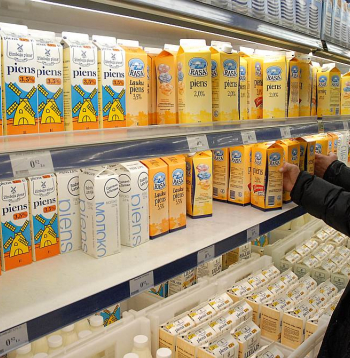 Arī tetrapakas jāšķiro – jāievieto plastmasas un papīra atkritumiem uzstādītajā dzeltenajā konteinerā.