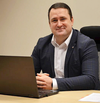 Domes balsojumu pret divu nekustamo īpašumu atsavināšanu Smiltenes novada mērs Edgars Avotiņš uztvēris kā neuzticības balsojumu sev.