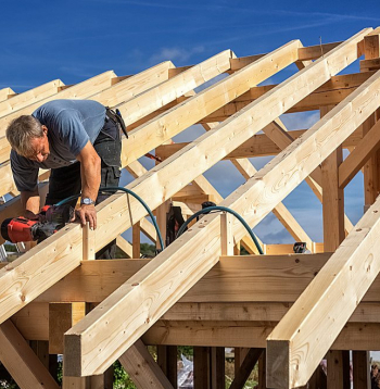 Visas jumta konstrukcijas ir pakļautas slodzei, un to izgatavošanai der tikai labas kvalitātes kokmateriāli, kuru tehniskos parametrus reglamentē būvnormatīvi.