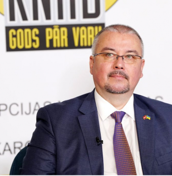 Korupcijas novēršanas un apkarošanas biroja (KNAB) priekšnieks Jēkabs Straume. Korupcijas novēršanas un apkarošanas biroja (KNAB) priekšnieks Jēkabs Straume.