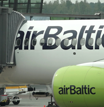 “airBaltic”.