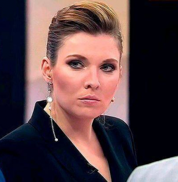 Viena no Kremļa propagandas sejām - Olga Skabejeva.