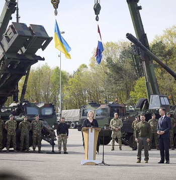 Pretgaisa aizsardzības sistēma "Patriot".