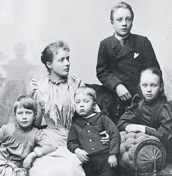 Forselu bērni 1893. gadā, Ellija ir vecākā.