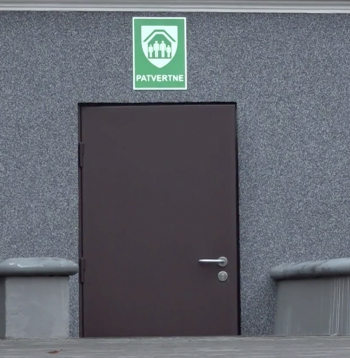 Patvertnes domātas dažu stundu aizsardzībai, kamēr pāriet bombardēšanas, raķešu vai dronu triecienu draudi.